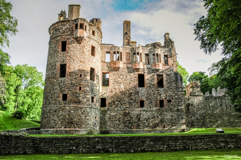 Huntly Castle by Michael McCarthy