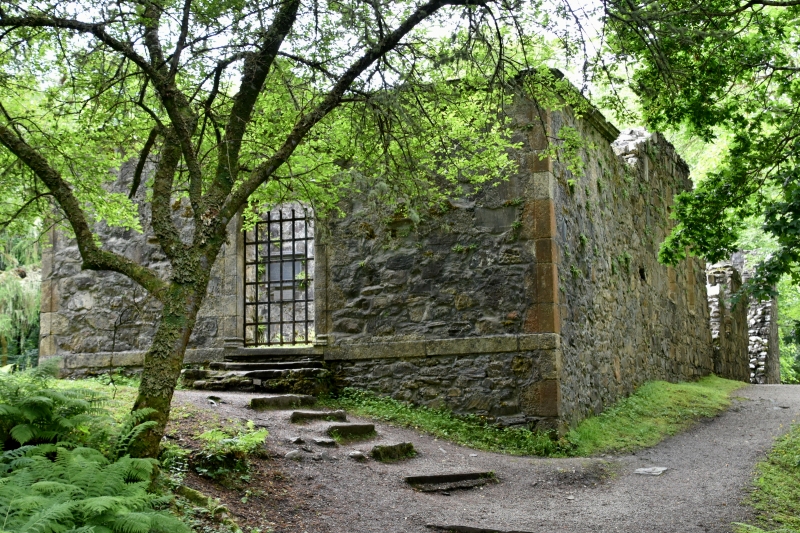 Dunstaffnage Castle by James Stringer