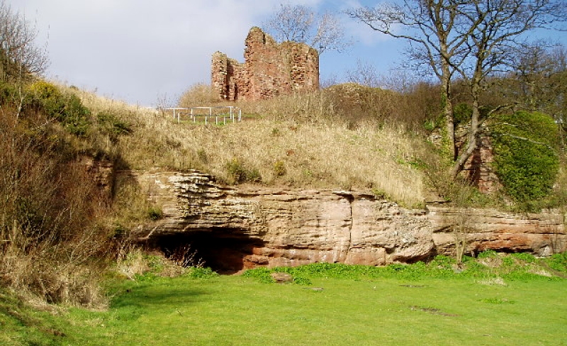 MacDuff's Castle by Kevin Rae