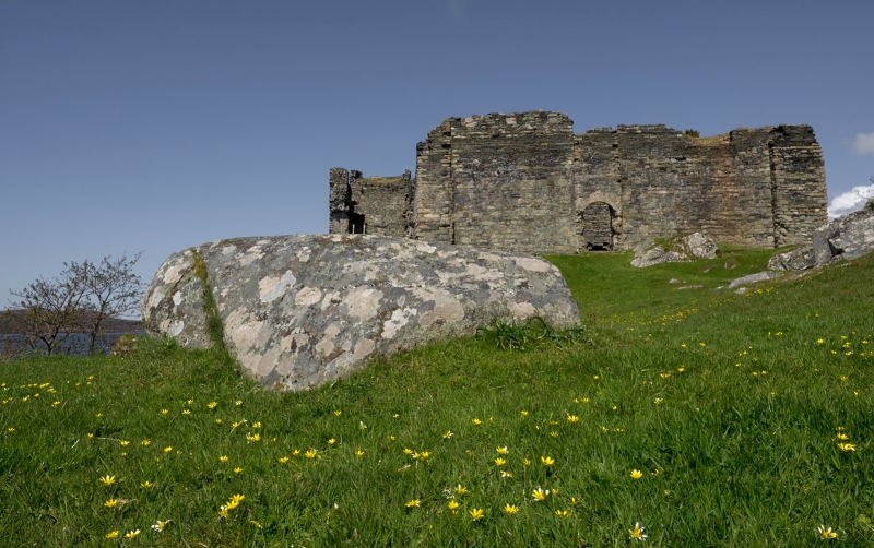 Castle Sween by Maurice Smith