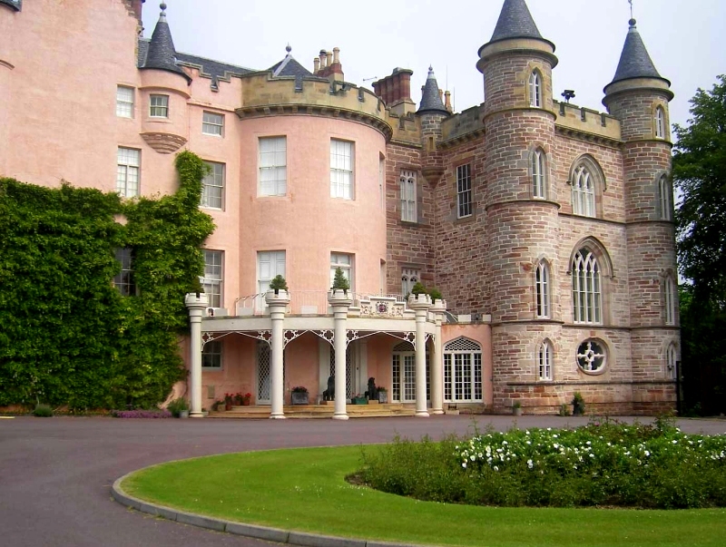 Balnagown Castle by Alastair Cunningham