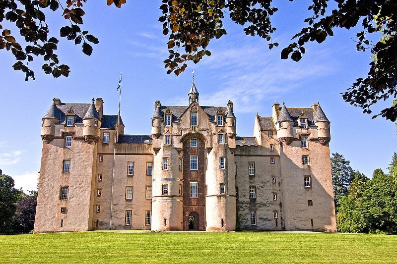 Fyvie Castle by Alan Findlay