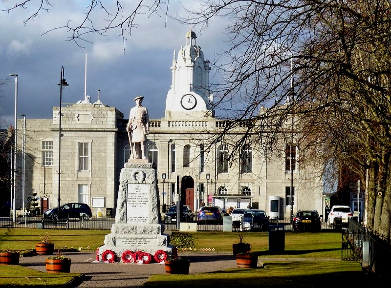 Market Square, Inverurie by Stanley Howe