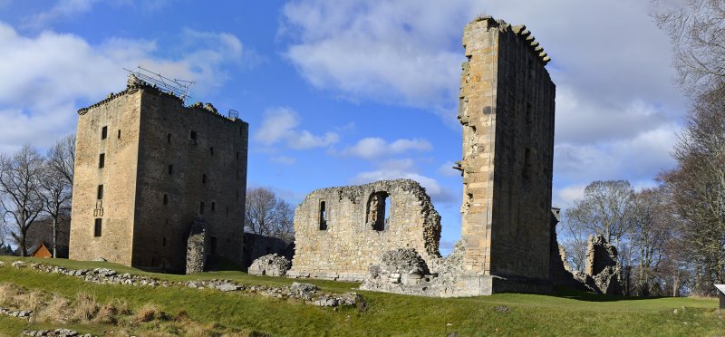 Spynie Palace by Stu Smith