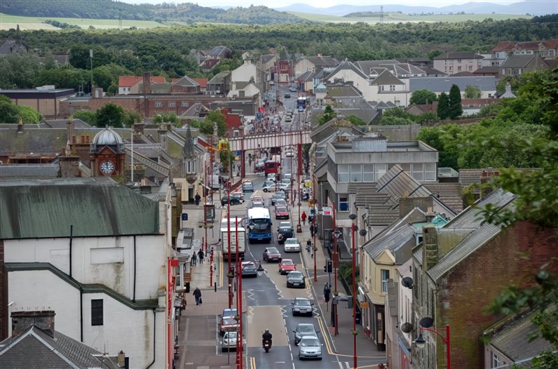 Cowdenbeath High Street by Paul McIlroy