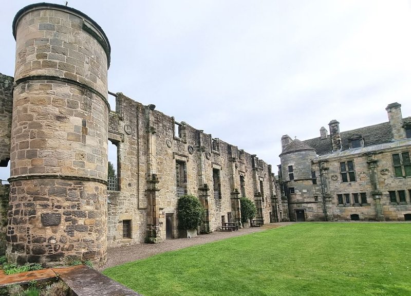 Falkland Palace by Oliver Dixon