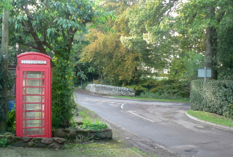 Red telephone box, Kilmany by Liz Gray