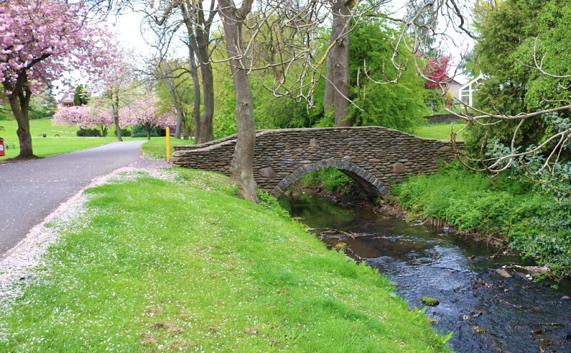 Scoonie Burn near Leven, Fife by Bill Kasman