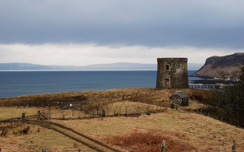 Captain Fraser's Folly by Martainn MacDhomhnaill