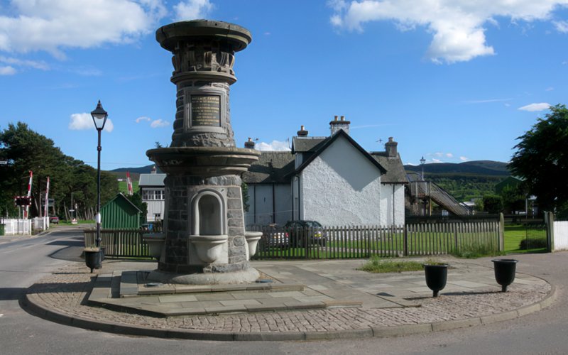 MacKenzie Fountain, Kingussie by G Laird