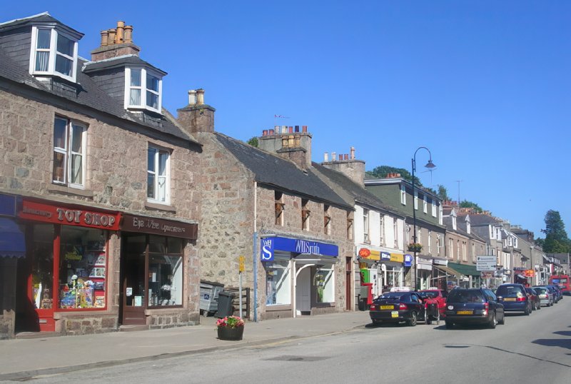 Banchory High Street by Richard Slessor