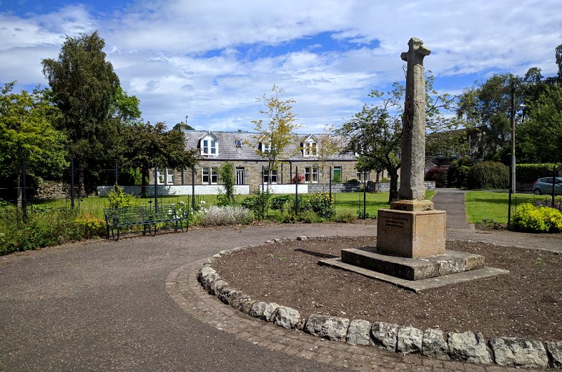 Town Cross, Kinross by Rob Purvis