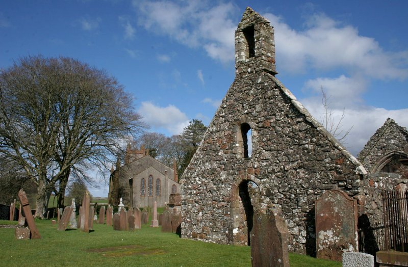 Buittle Old Kirk by Richard Sutcliffe