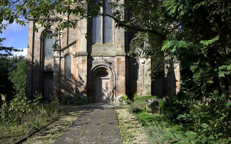 Cambuslang Old Parish Church by Iroberts