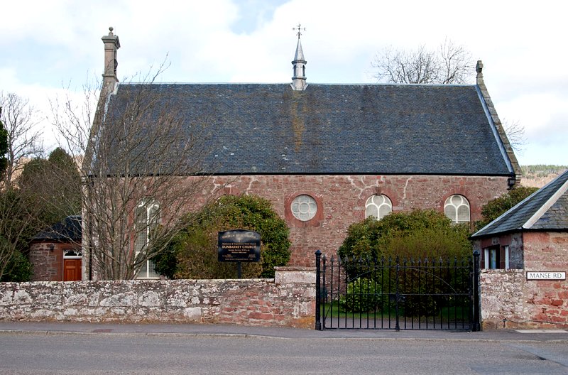 Dunbarney Church by Rob Burke