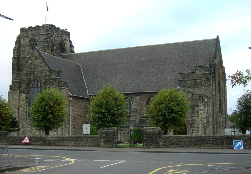 Cathcart Old Parish Church by Iain Thompson