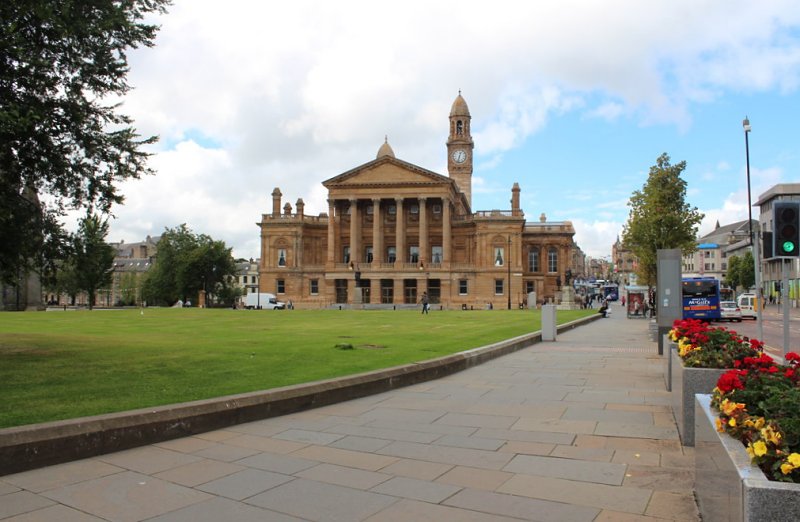 Paisley Town Hall by Billy McCrorie