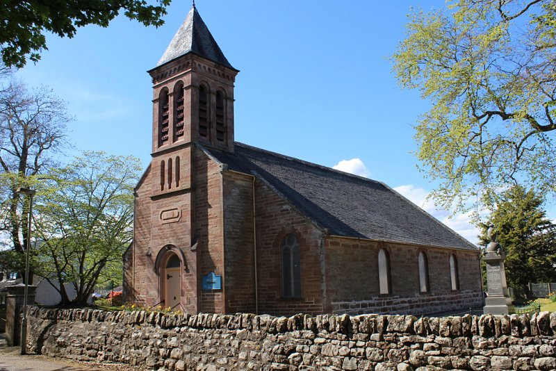 Alness Parish Church by Chris Heaton