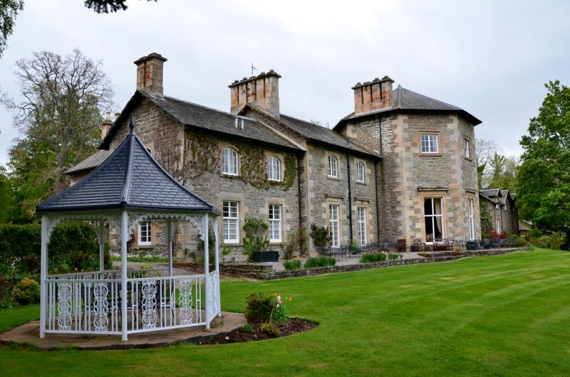 Coul House Hotel, Contin by Jim Barton