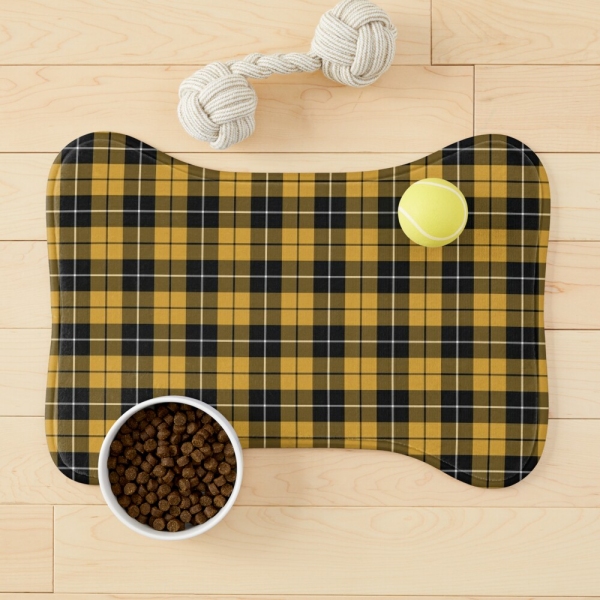 Gold and black sporty plaid pet mat