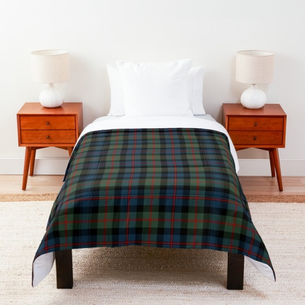 Atholl tartan comforter