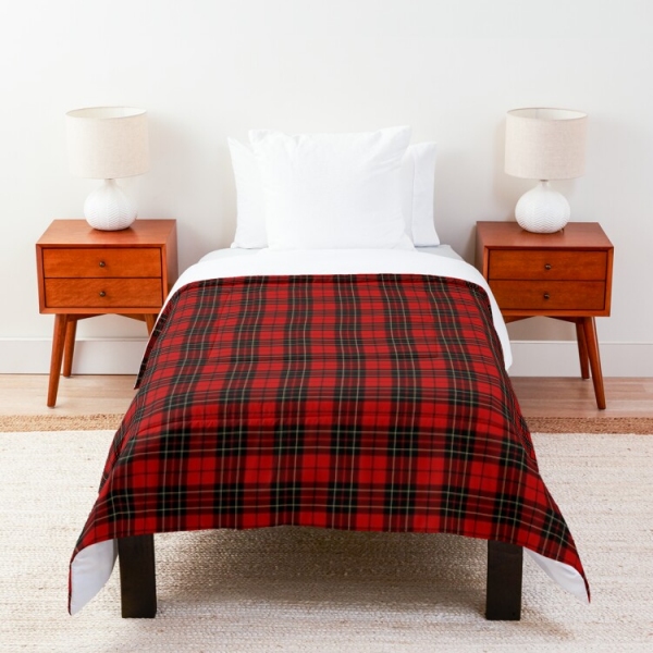 Brodie tartan comforter