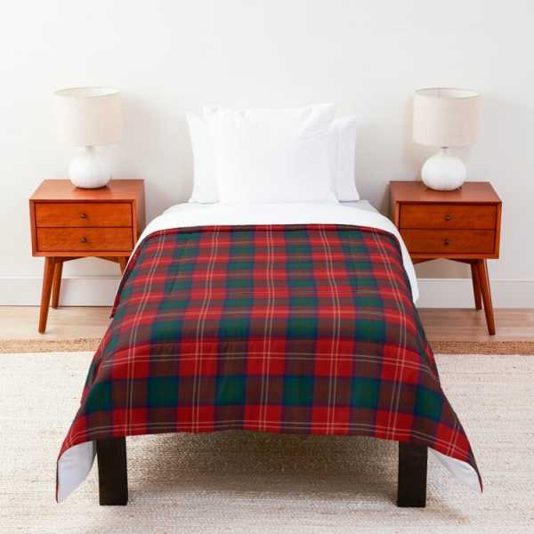 Chisholm tartan comforter