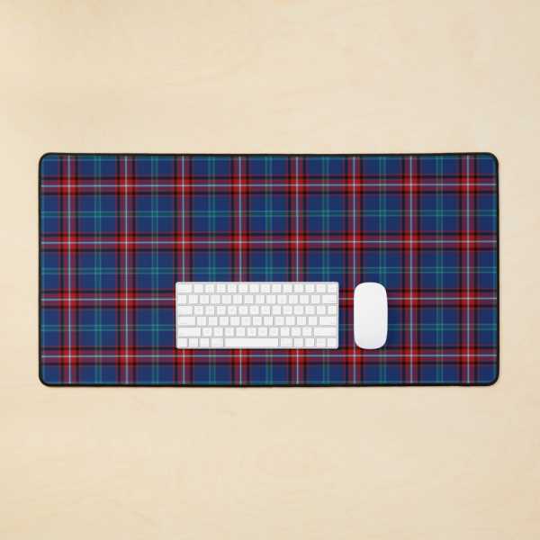 Glenn tartan desk mat