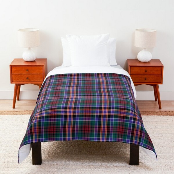 Huntly District tartan comforter