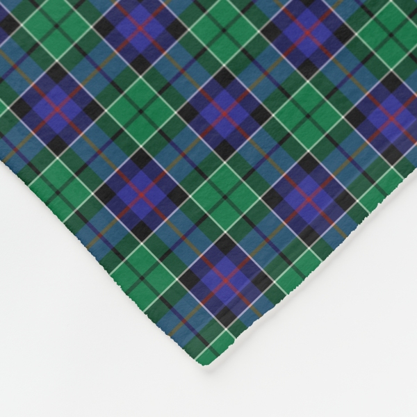 Leslie tartan fleece blanket