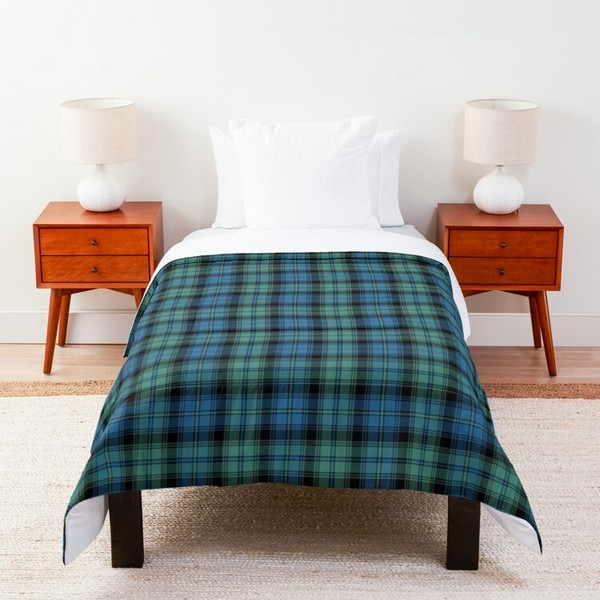 Lorne District tartan comforter