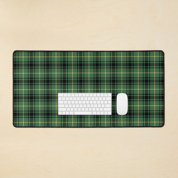 MacArthur tartan desk mat