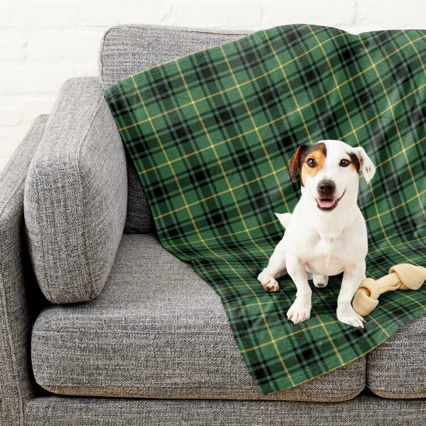 MacArthur tartan pet blanket