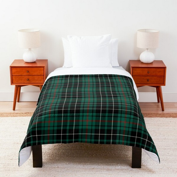 MacAulay Hunting tartan comforter