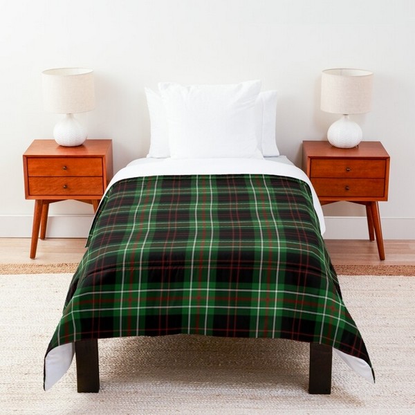 MacDiarmid tartan comforter