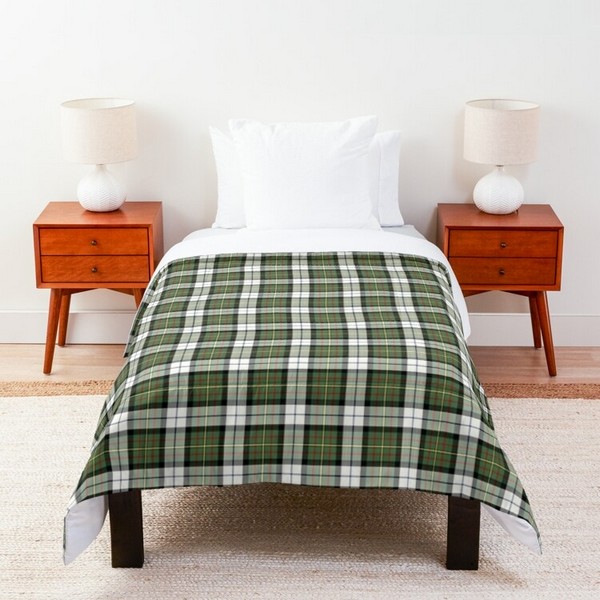 MacLaren Dress tartan comforter