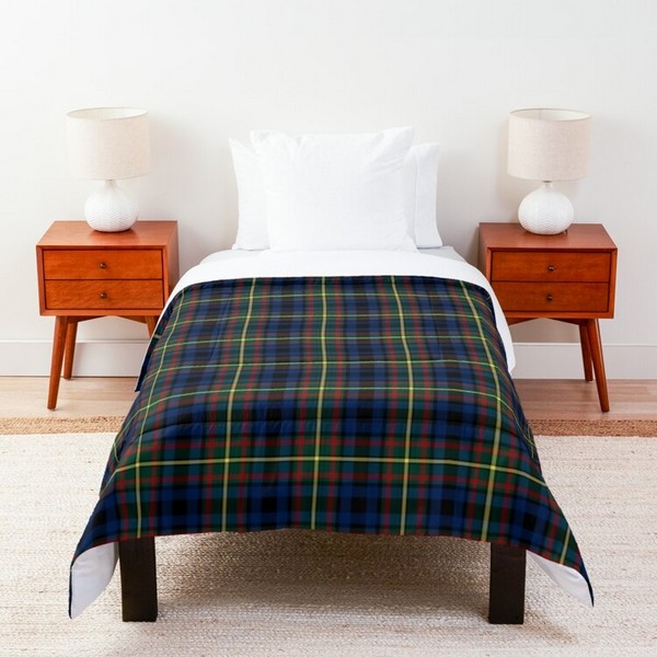 MacLeish tartan comforter