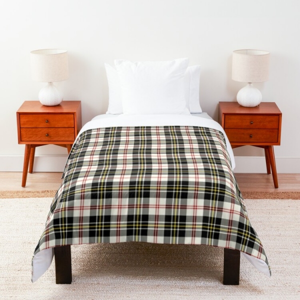 MacPherson Dress tartan comforter