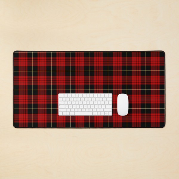 MacQueen tartan desk mat