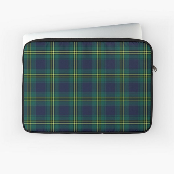 Oliver Hunting tartan laptop sleeve