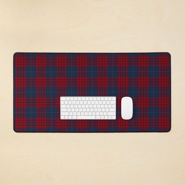 Robinson tartan desk mat