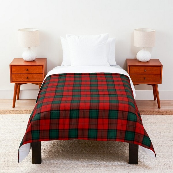 Stewart of Atholl tartan comforter