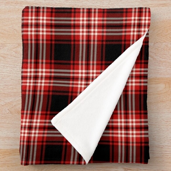 Tweedside tartan fleece throw blanket