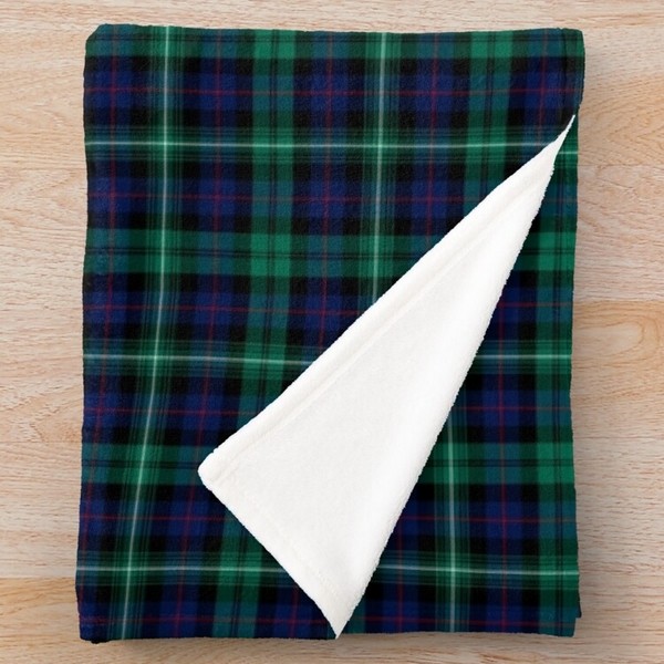 Clan Urquhart tartan fleece throw blanket