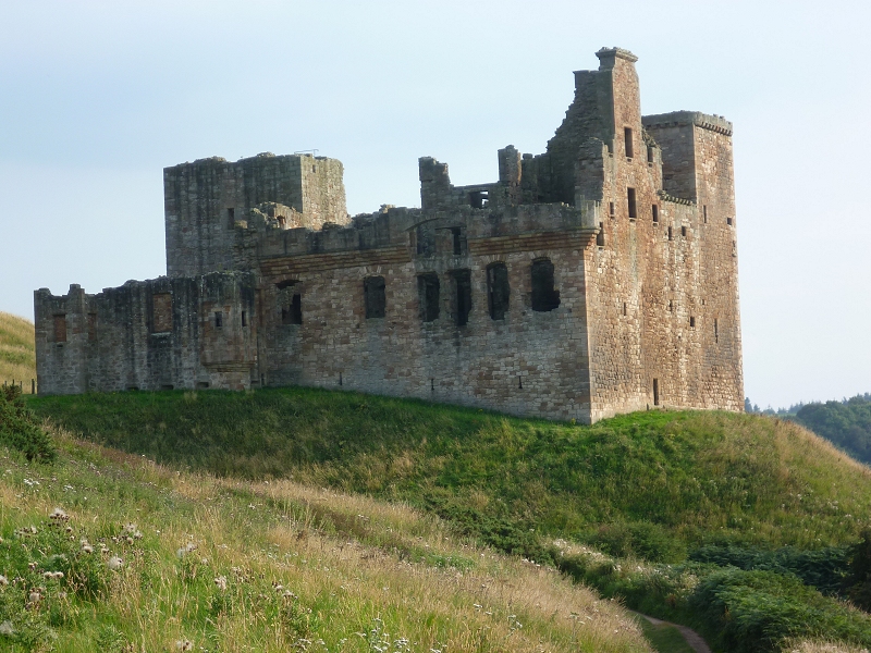 Crichton Castle by Kim Traynor