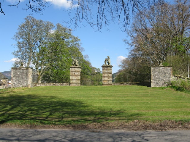 Traquair House Bear Gates by Graham Laird